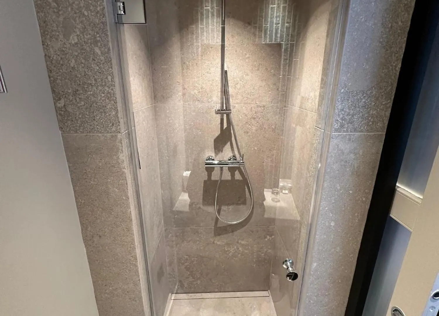 Hotel Le Medieval Palais Des Papes Avignon 3*,