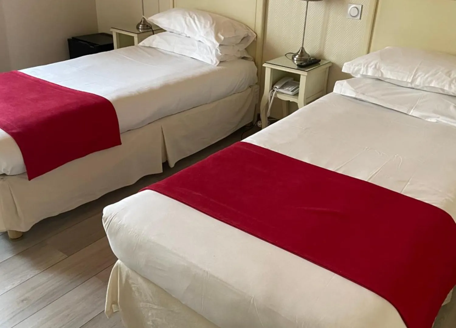 Hotel Le Medieval Palais Des Papes