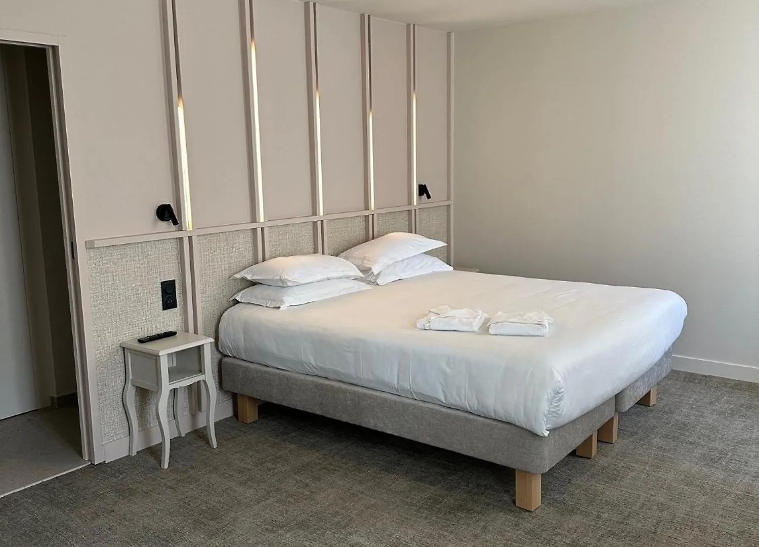Hotel Le Medieval Palais Des Papes