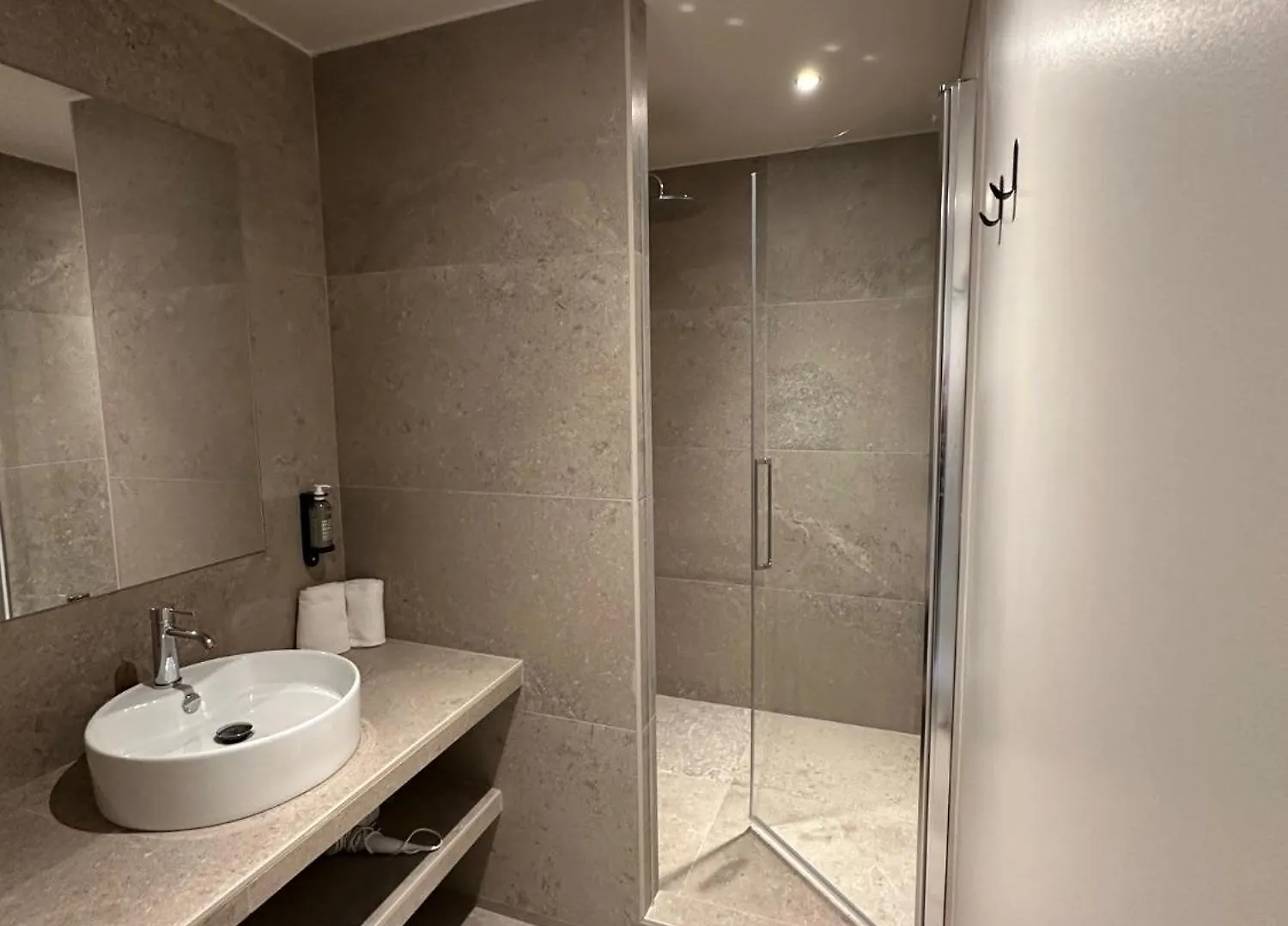Hotel Le Medieval Palais Des Papes