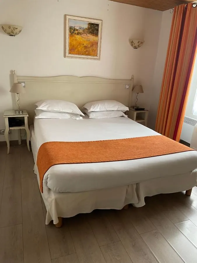 Hotel Le Medieval Palais Des Papes Avinyon Fransa