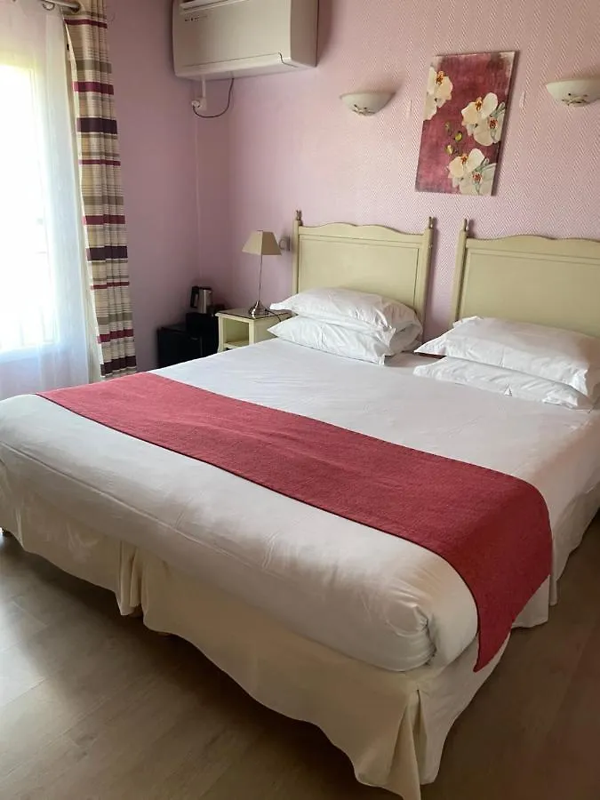 Hotel Le Medieval Palais Des Papes Avinyon 3*,  Fransa