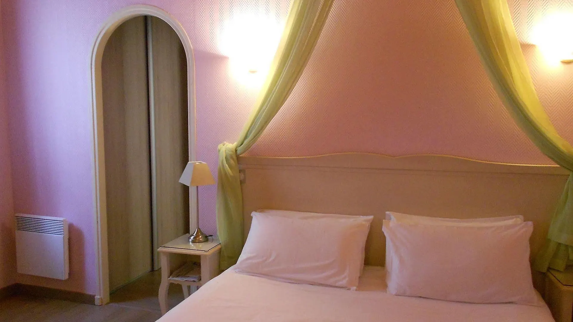 Hotel Le Medieval Palais Des Papes Avinyon